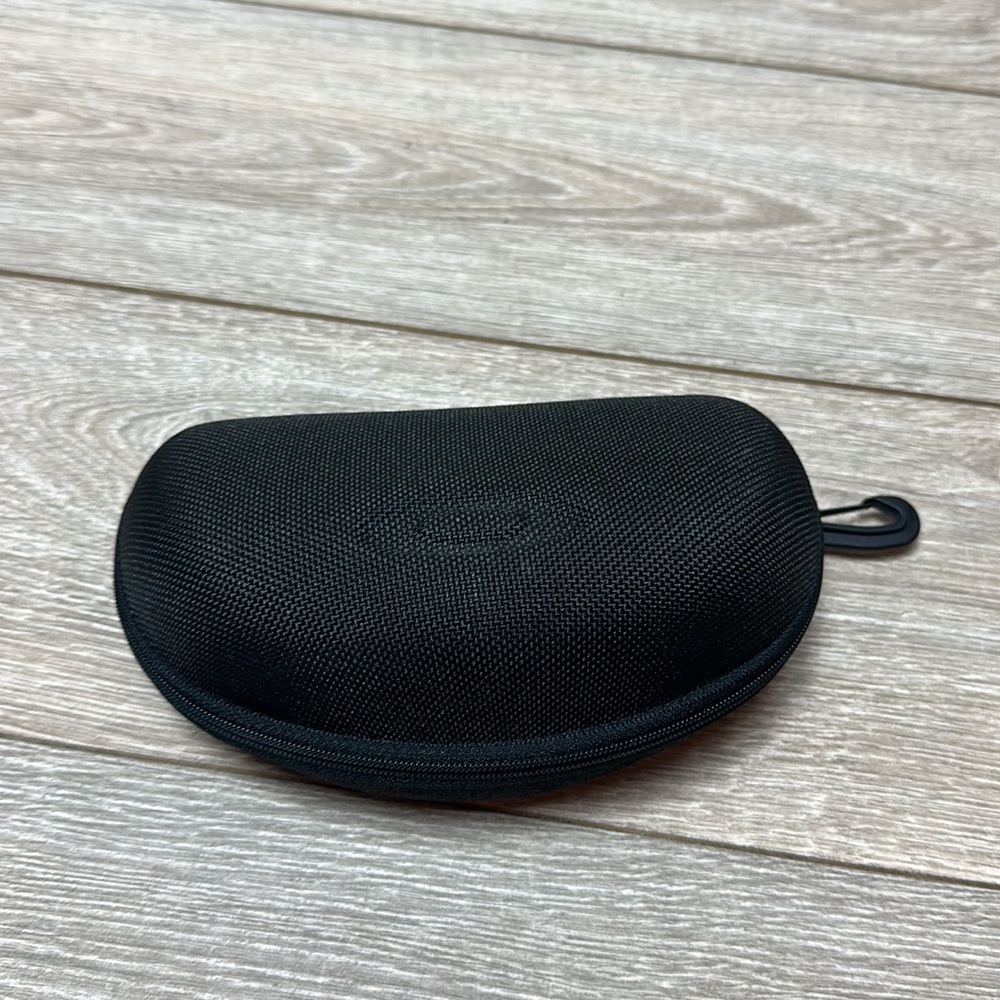 Oakley Radar Array Zippered Soft Vault Hard Shell Sunglass Case